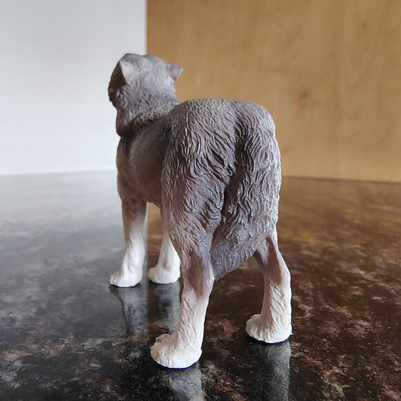 Papo Howling Wolf Figurine - Picture 3 of 16